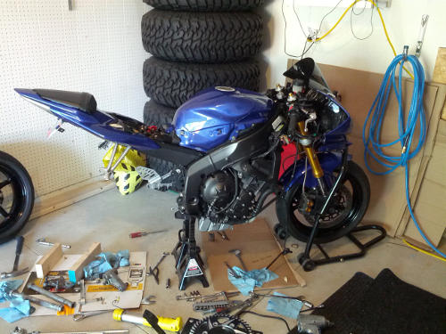 R6 Swingarm Service